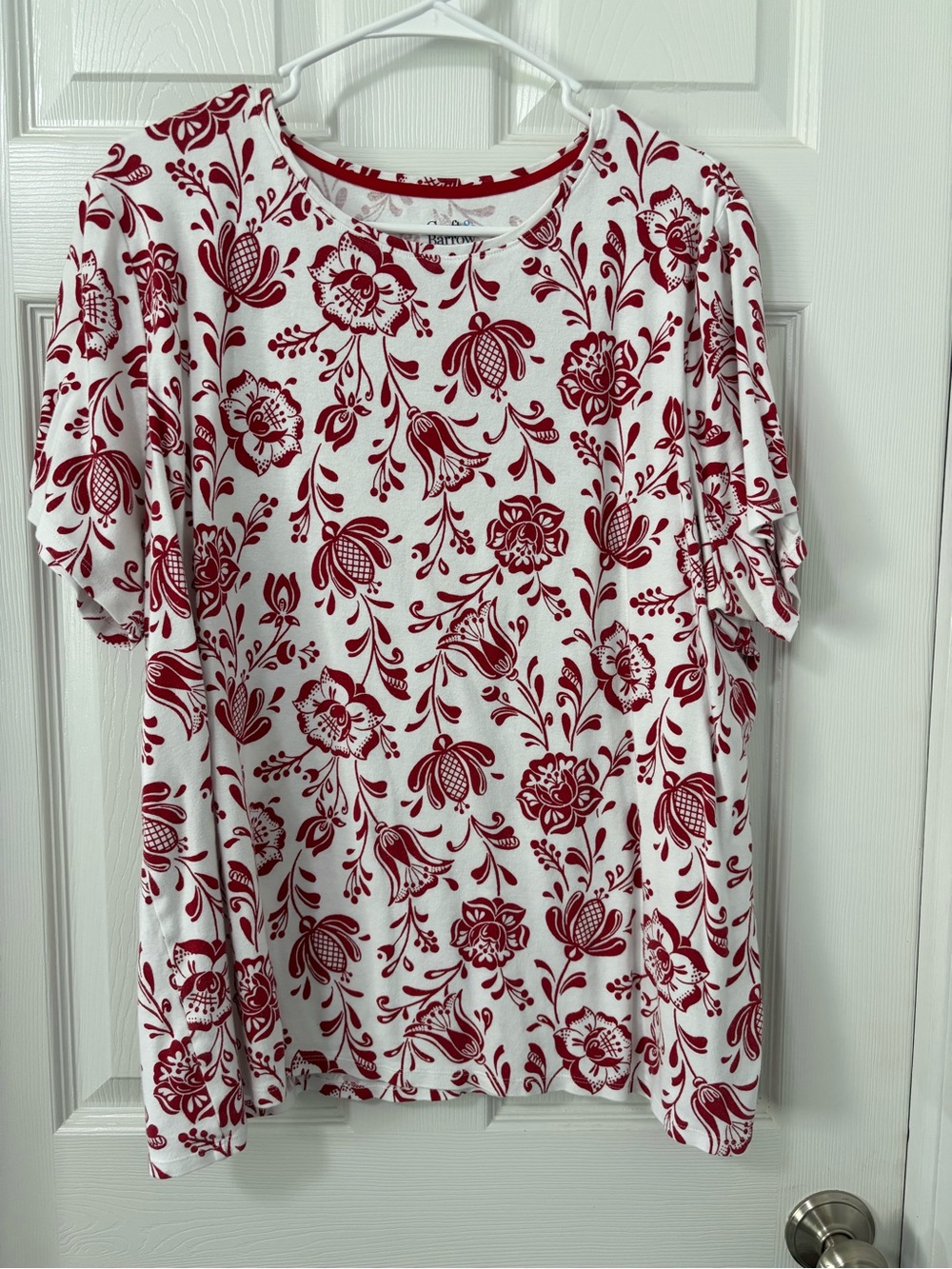 Classic Floral Short Sleeve Top - White & Red